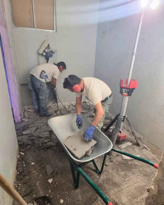 Guida Completa: Come Smantellare un Pavimento in Sicurezza